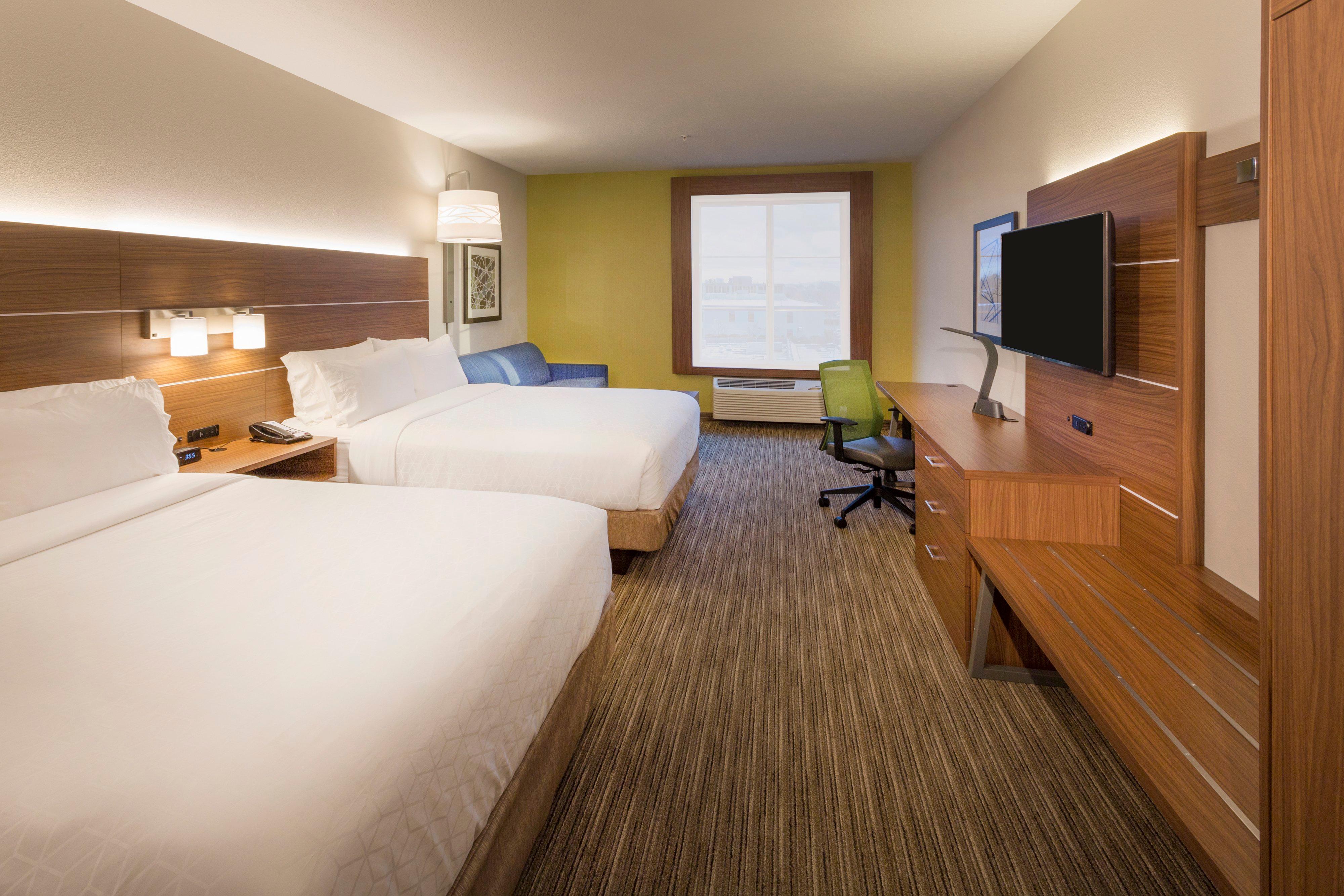 Holiday Inn Express & Suites - Seattle South - Tukwila By Ihg Exterior photo